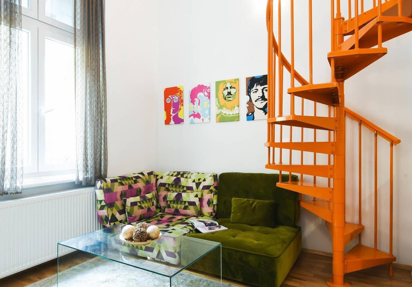 Central & Colorful Studio With Air Conditioning Budapest Kültér fotó